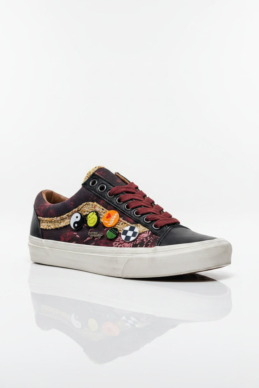 Vans Custom "Pin Collection & tapestry" Low-Top-Burgundy