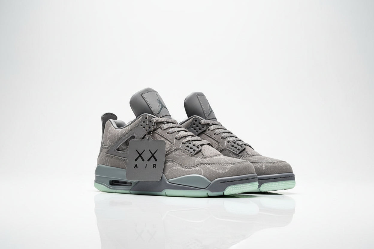 KAWS x Air Jordan 4 Retro